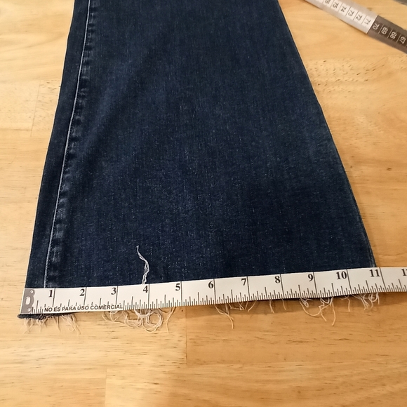 Express Mid Rise '70s Flare Distressed Jeans Denim Women's Size 14R New With Tag - Picture 16 of 16